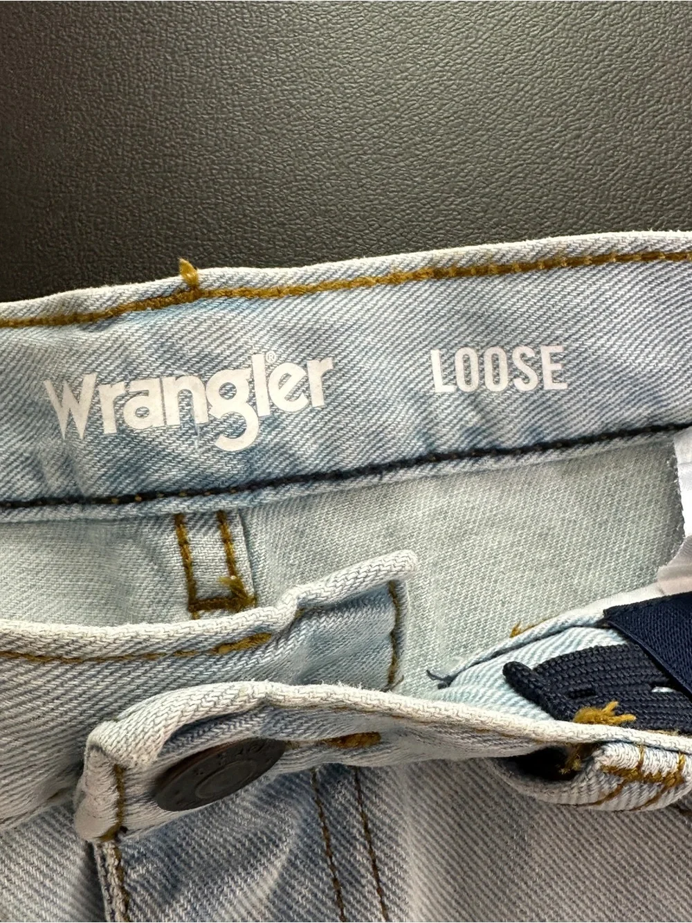 Wrangler boy's Loose Fit Jeans in Light Blue NWT 12 Regular